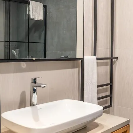 Square (adults Only) ホテル 4*