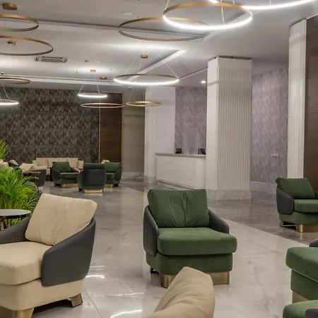 Square (adults Only)