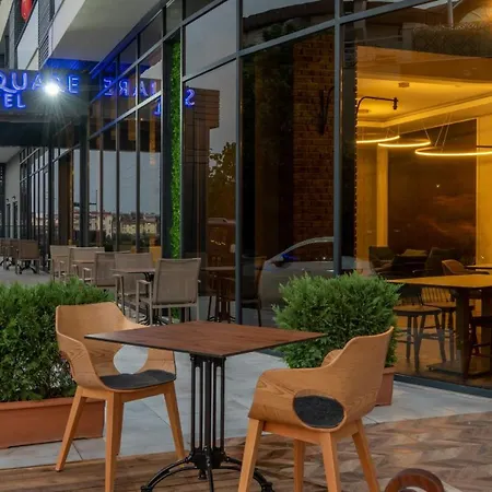 Square (adults Only) 4* Side