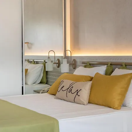 Square (adults Only) Hotel Side