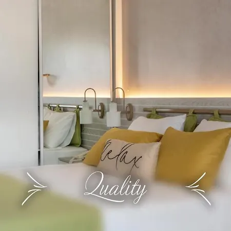 Hotel Square (adults Only) Side