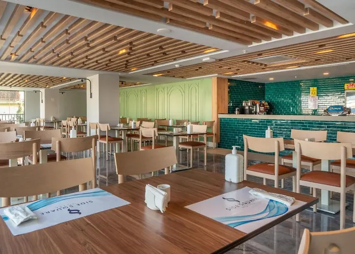 Ξενοδοχείο Square (adults Only) 4*