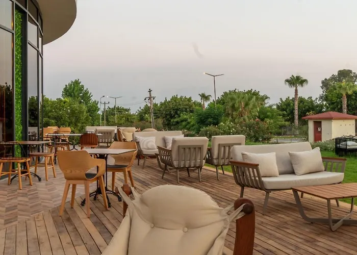 Ξενοδοχείο Square (adults Only) Σιντέ