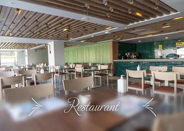 Square (adults Only)