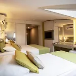 Square (adults Only) Hotell