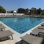 Square (adults Only) Hotell 4*